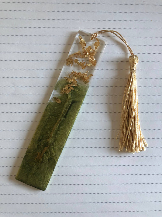 Slytherin-esque Green & Gold Bookmark