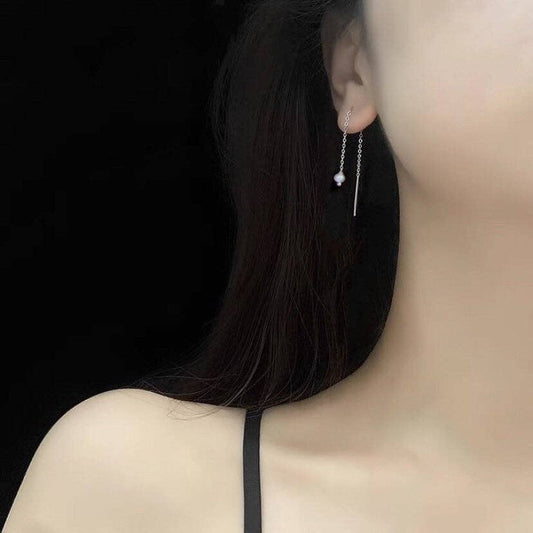 Dainty Minimalist Pearl Threader Earrings