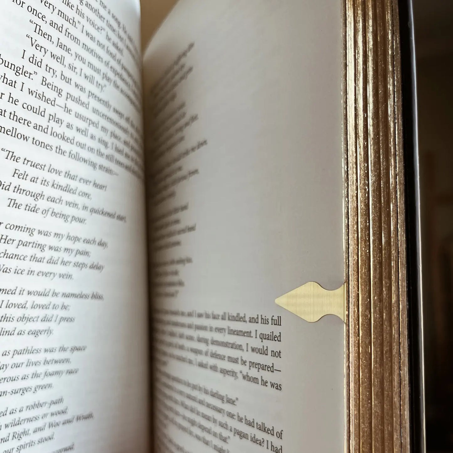 Book Darts: Elegant Nondamaging Page Markers